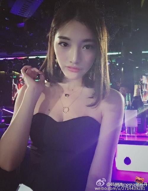 国产美女直播,魅力绽放,网络新风尚